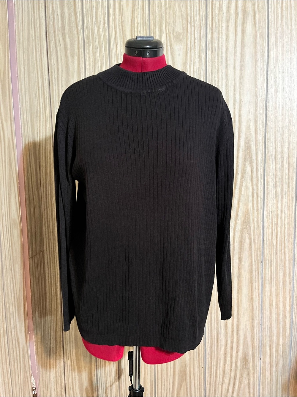 Vintage Women's Black Ribbed Turtleneck Sweater